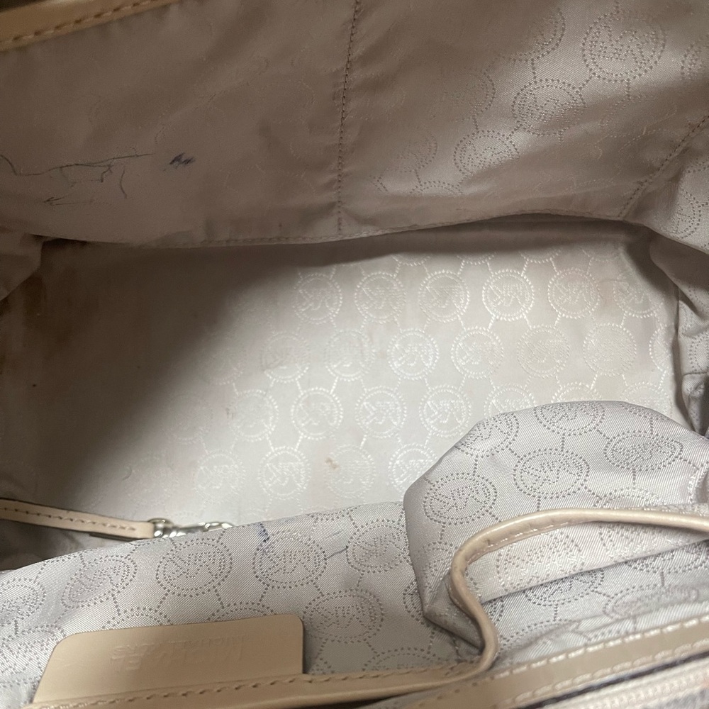 Michael Kors Zebra Stripe Tote - Black and Cream - Picture 6 of 9